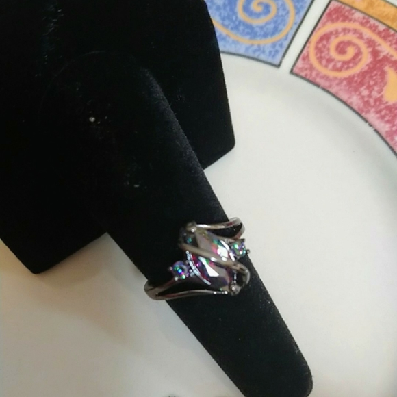 2/$30 🌸 Marquise cut topaz ring - Picture 12 of 13